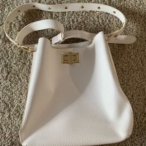 Lulus white and gold purse